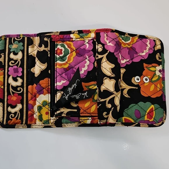 Vera Bradley Multicolored Wallett - Picture 5 of 9